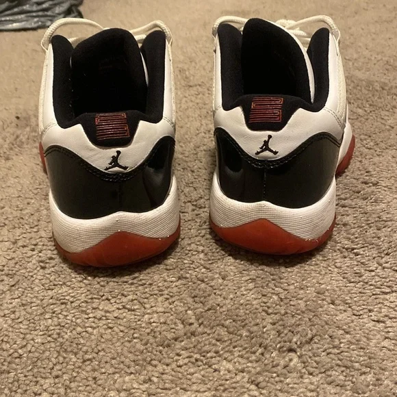 Jordan 11s retro low Concord Bred - Picture 4 of 5